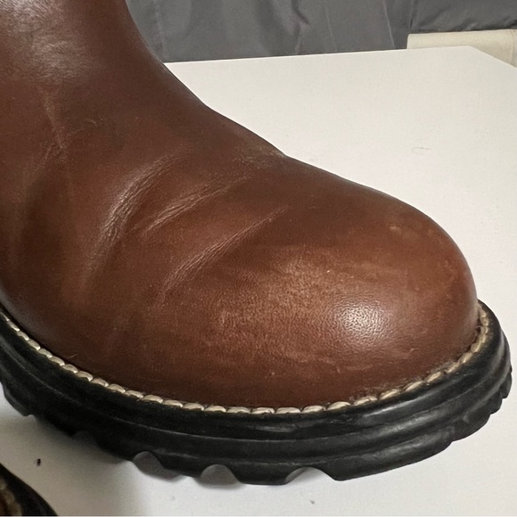 UGG Brooks Boots - Picture 10 of 10